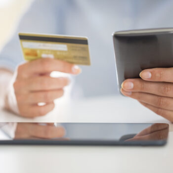 We gaan massaal mobiel betalen: hebben banken het nakijken?