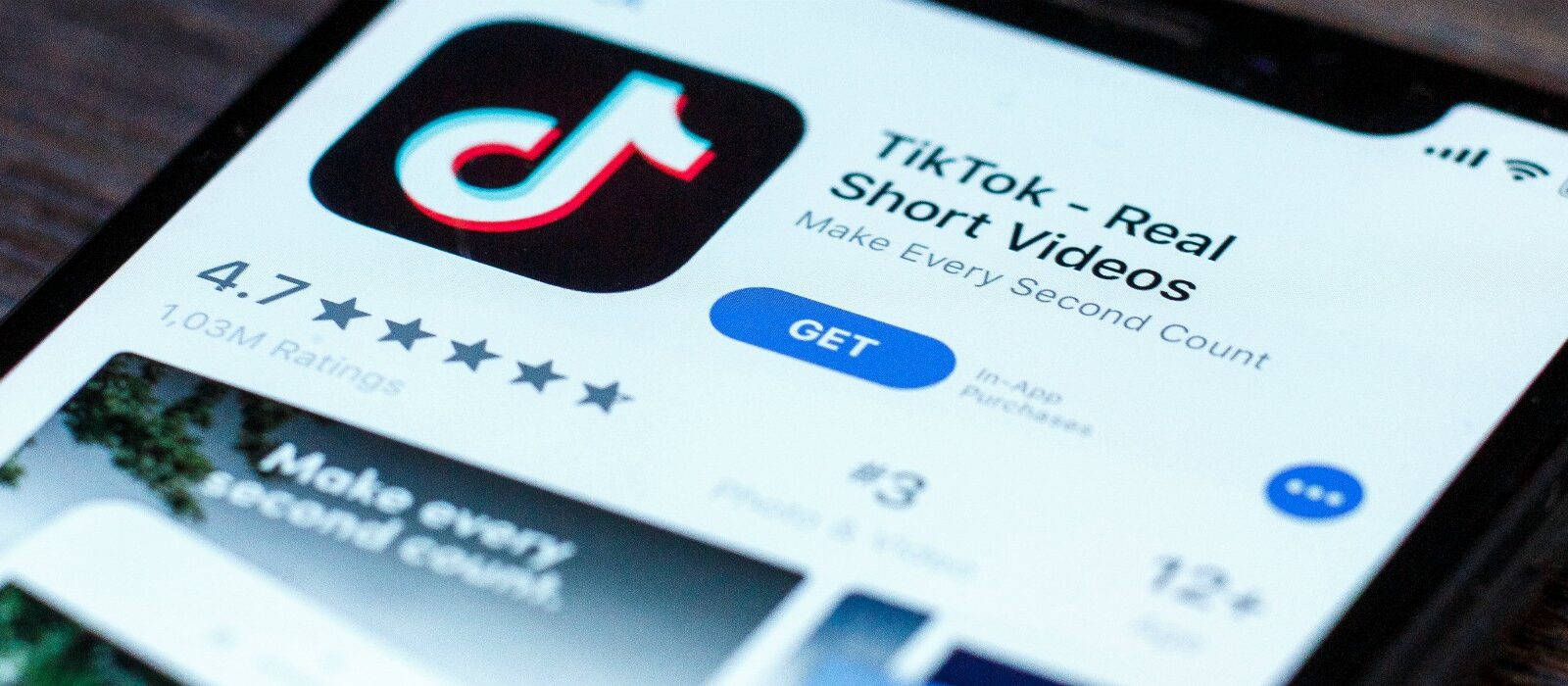 Waarom is TikTok zo razend populair onder jongeren?