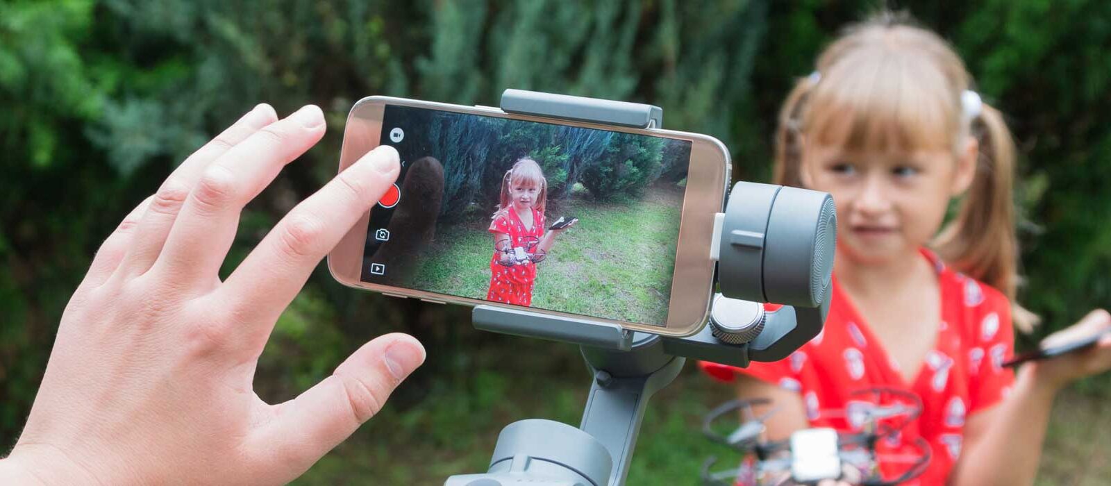 Wie beschermt de kinderen van influencers op social media?