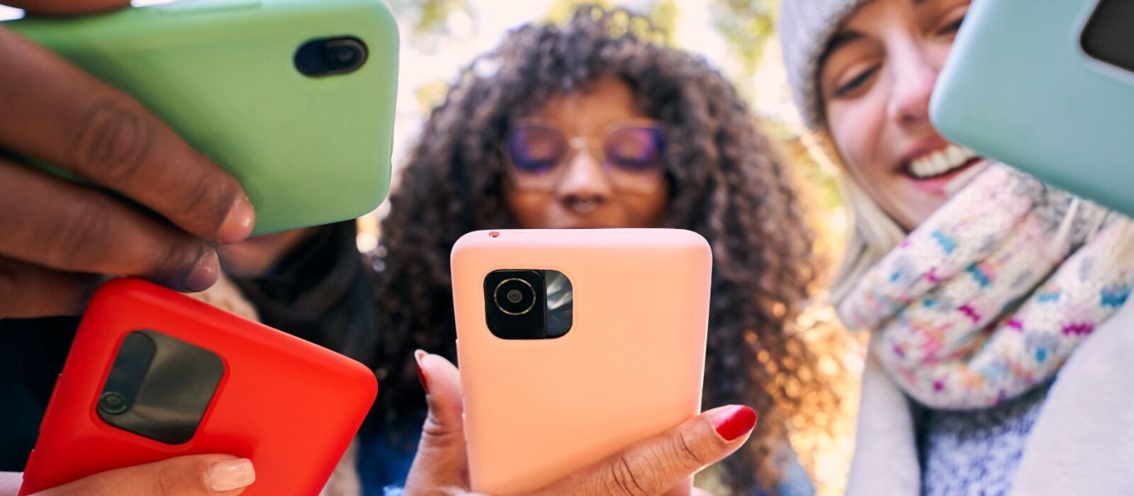 Nieuwe social app SLAY verovert de harten van tieners
