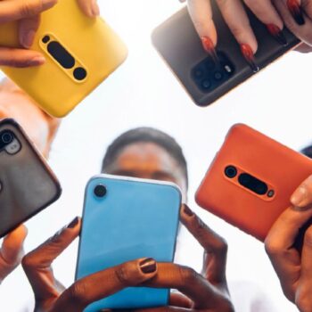 De impact van social media op het leven van jongeren: zijn ze wel tevreden?