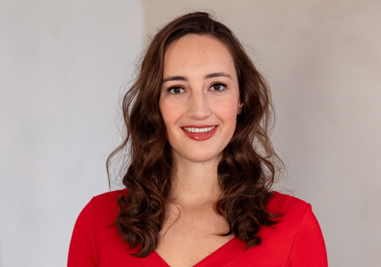 Is Generatie Z echt zo lui? Gen Z-specialist Laura Bas neemt je mee in de meest voorkomende vooroordelen